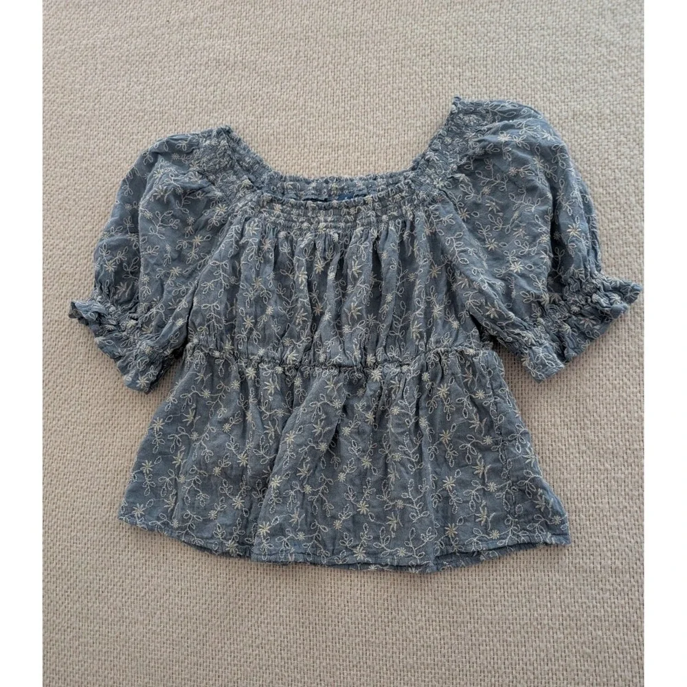 Old Navy Blouse/top Womens M Blue Floral Embroidered Smocked Puff Sleeve Peplum